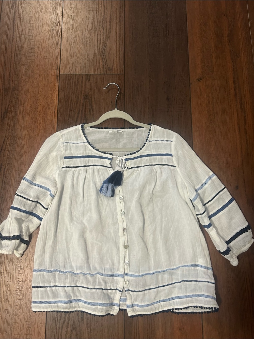 J. Jill 100 % Cotton White Blue Boho Tassel Blouse Women’s Medium Petite - Picture 8 of 11